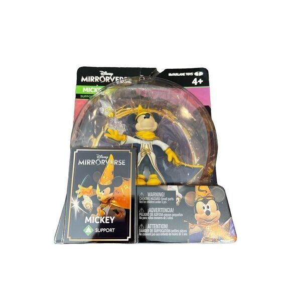 Disney Mirrorverse 5" Mickey Mouse Action Figure with Accessories - Picture 4 of 4